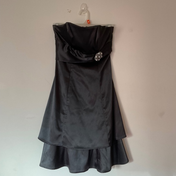Short Strapless Black Satin Party Dress Size 3/4 - Picture 1 of 11